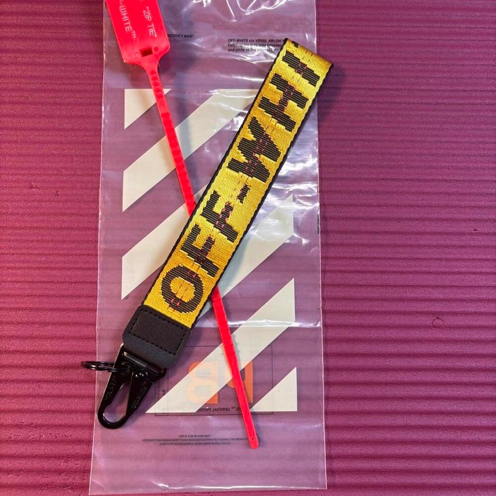 ๐ Yellow (Full Color) | Off-White | Keychain โโโโโโโโโโโโโโโโโโโโโโโโโโโโโโโโ t
